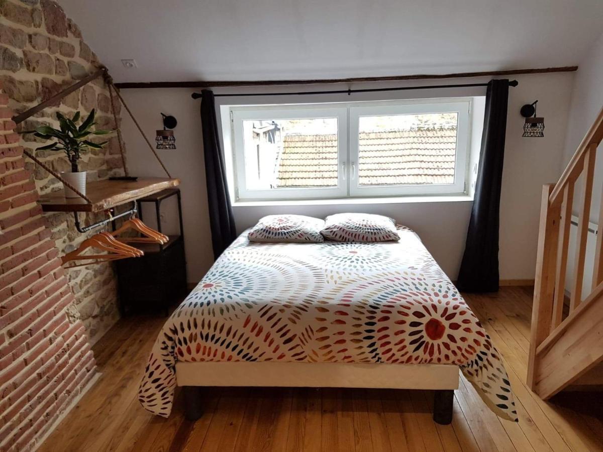 Apartamento Atypical Flat Charleville-Mézières Exterior foto